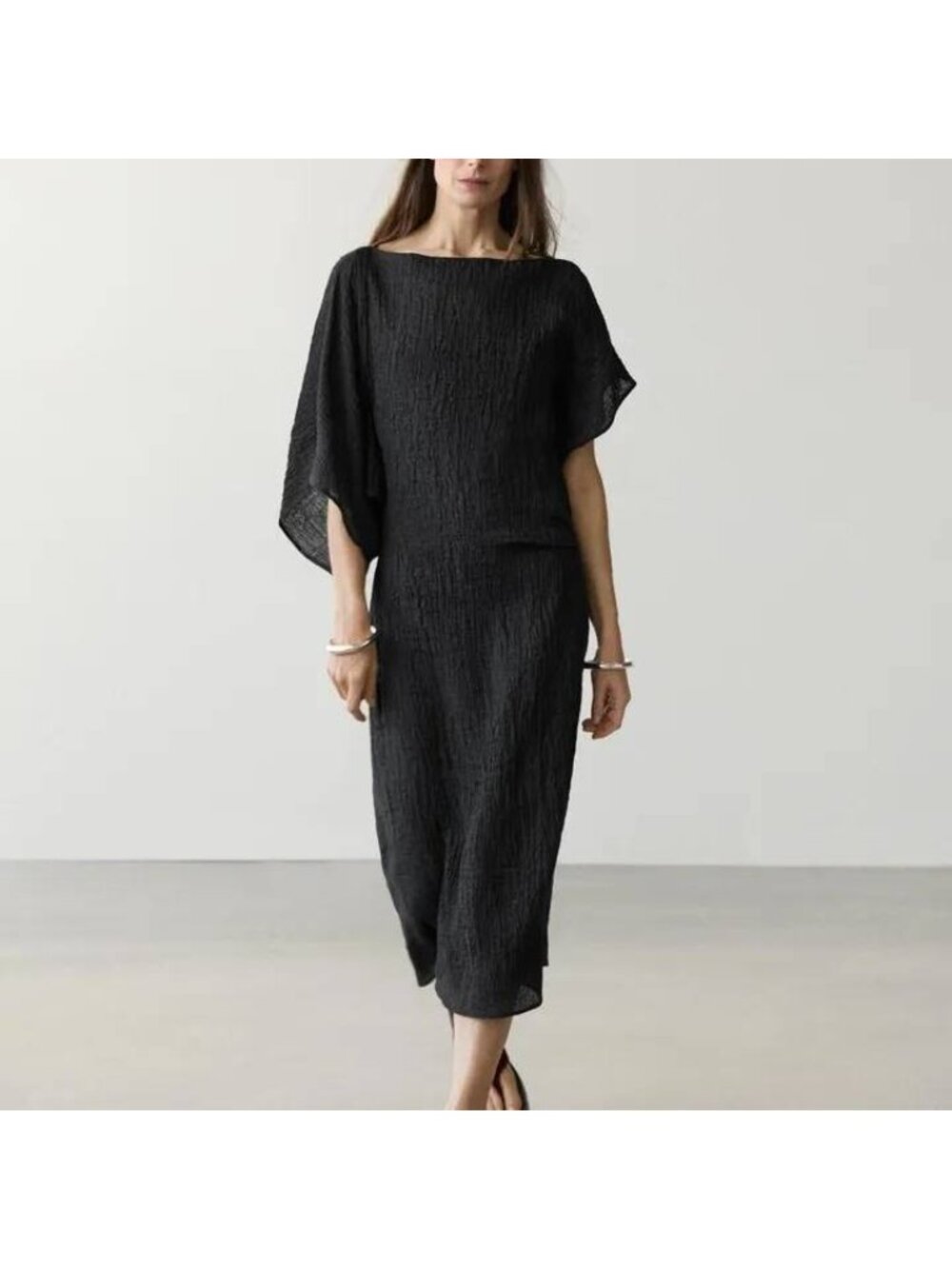 Massimo Dutti Black Midi Dress MEDIUM Boat Neck Crinkle look 6618/743 NWT